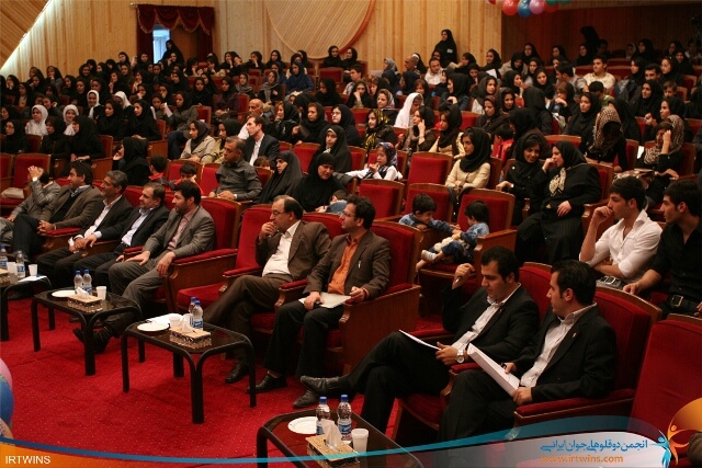بزرگترین گردهمایی ملی دانشجویان دوقلو و چندقلوها
