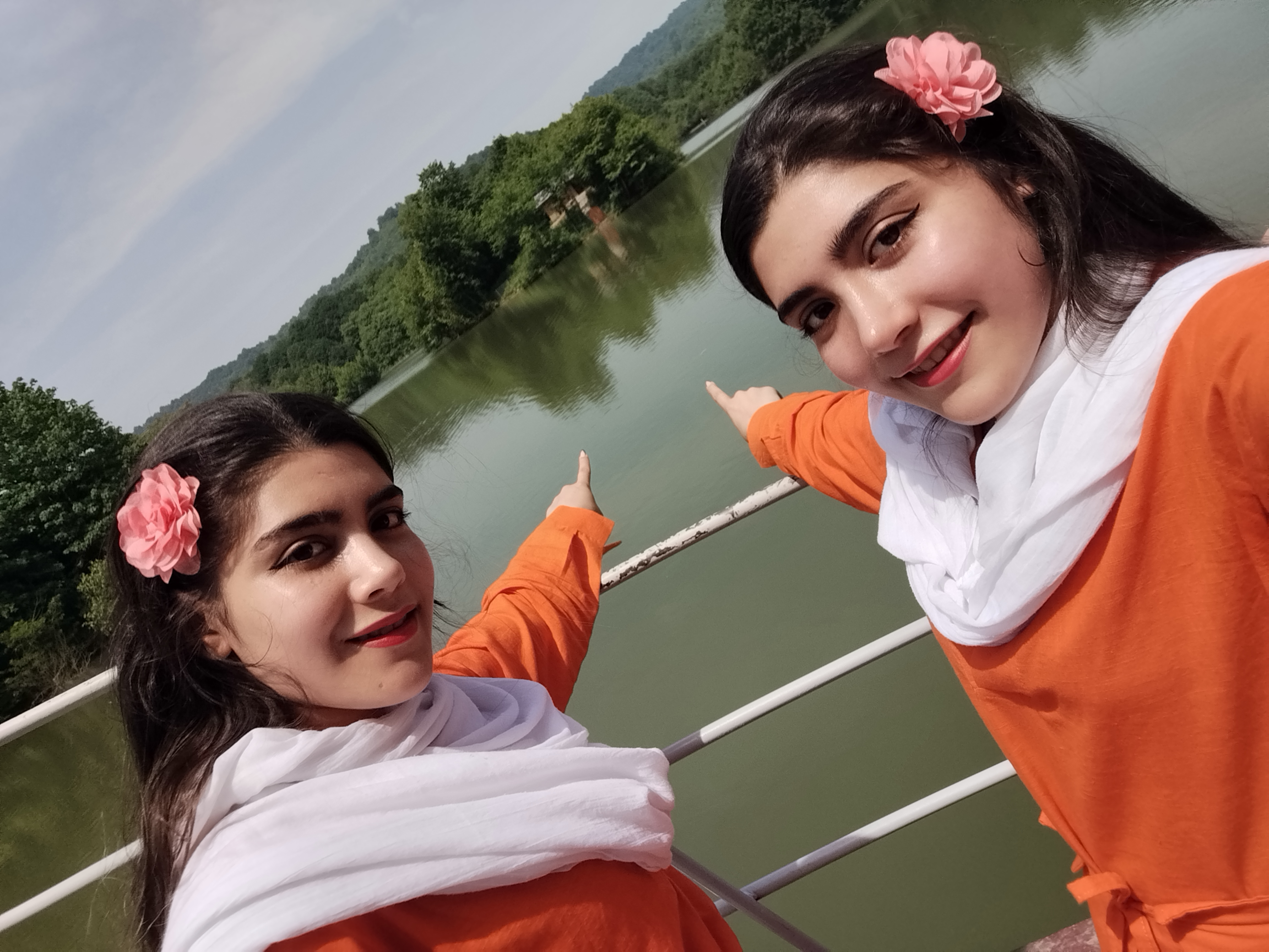 عسل جمال نوایی