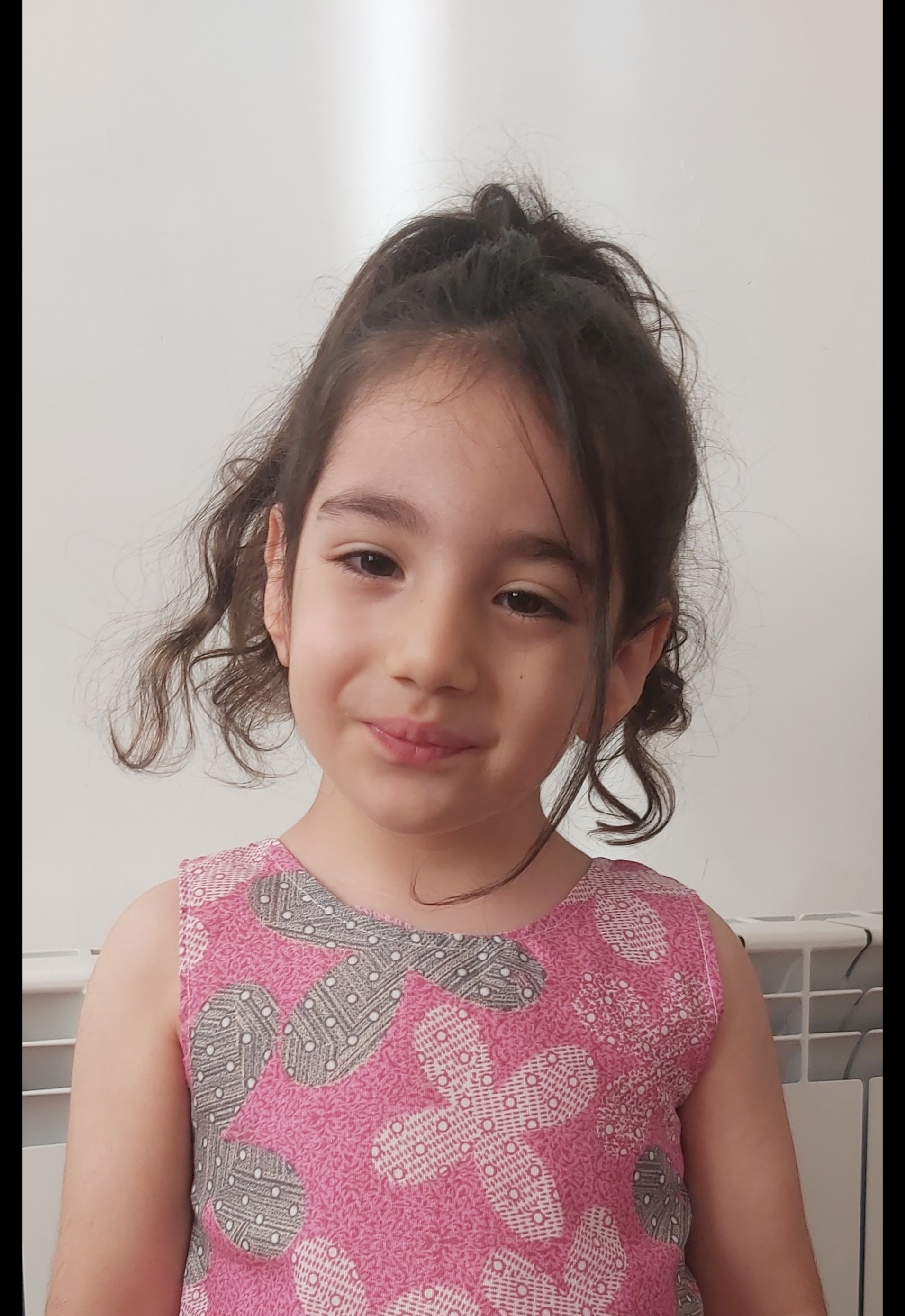 هلنا کرمی زاده